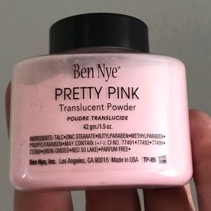 Ben Nye pretty pink face powder